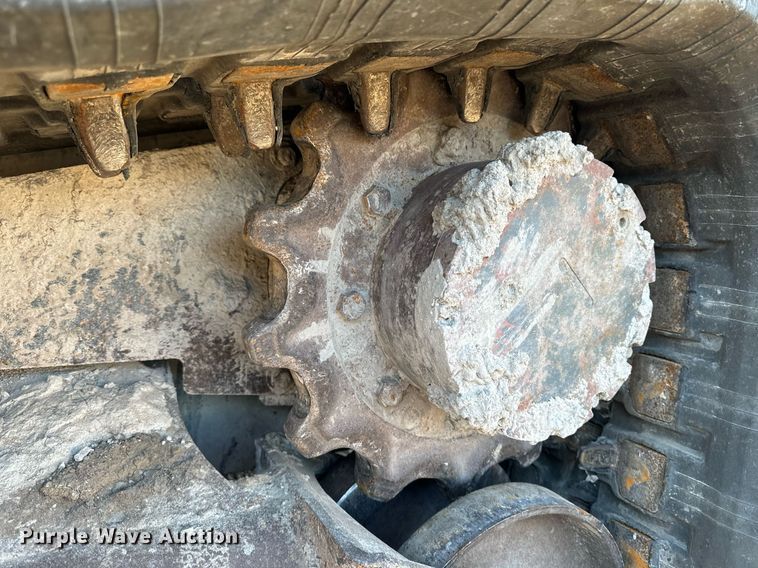 image for item DW2442 2012 Gehl CTL75 tracked skid steer loader