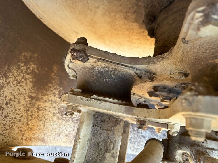 image for item DW2443 2001 Ingersoll Rand DD-110HF double drum vibratory roller