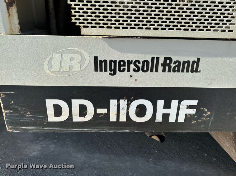 image for item DW2443 2001 Ingersoll Rand DD-110HF double drum vibratory roller