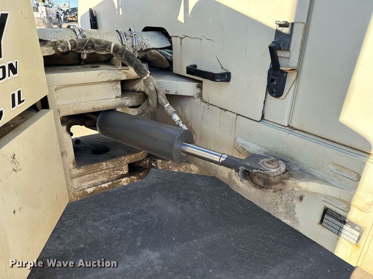 image for item DW2443 2001 Ingersoll Rand DD-110HF double drum vibratory roller