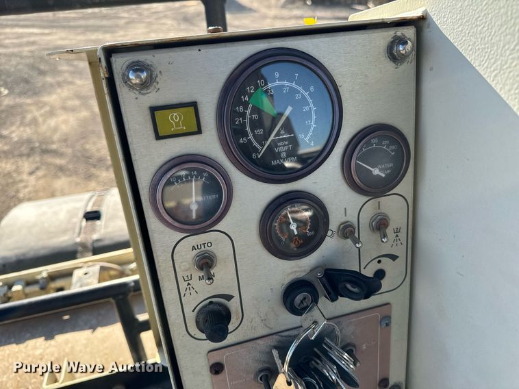 image for item DW2443 2001 Ingersoll Rand DD-110HF double drum vibratory roller