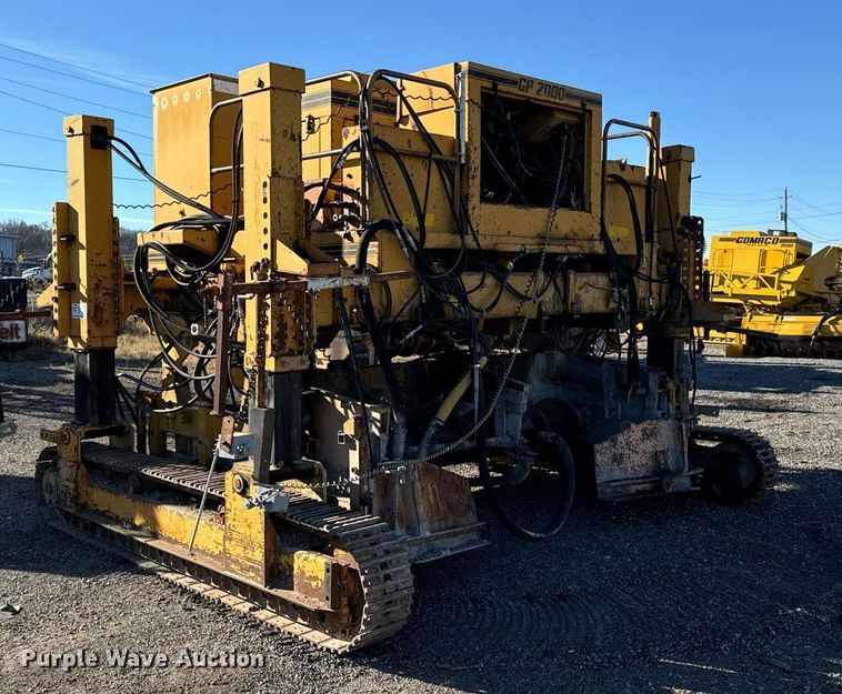 image for item DW2444 1987 Gomaco GP-2000 slip form paver