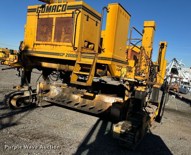 image for item DW2444 1987 Gomaco GP-2000 slip form paver