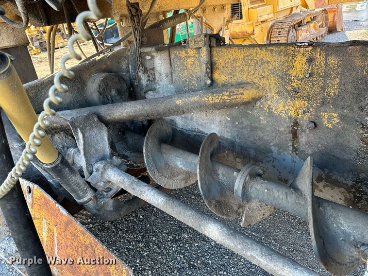 image for item DW2444 1987 Gomaco GP-2000 slip form paver