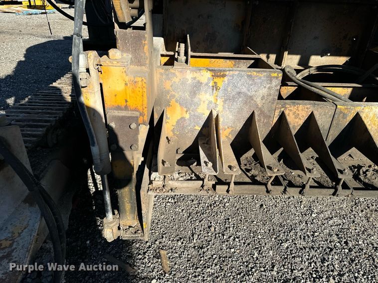 image for item DW2444 1987 Gomaco GP-2000 slip form paver