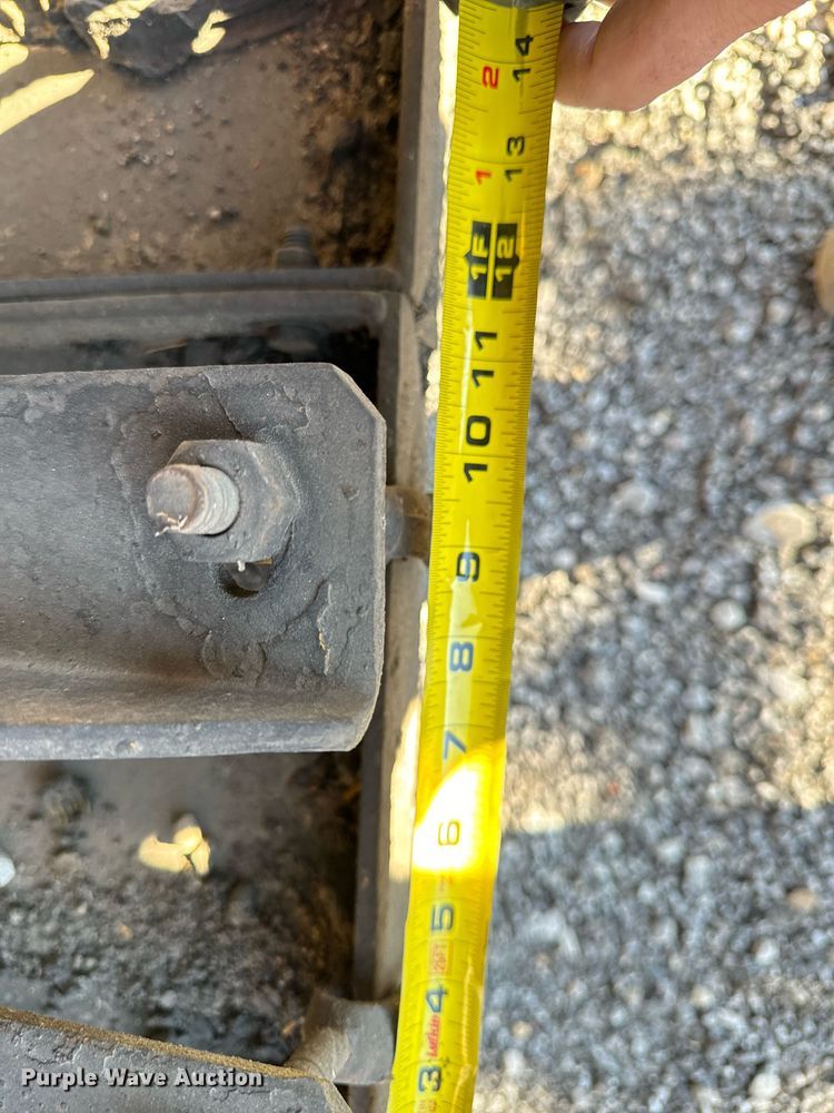 image for item DW2444 1987 Gomaco GP-2000 slip form paver