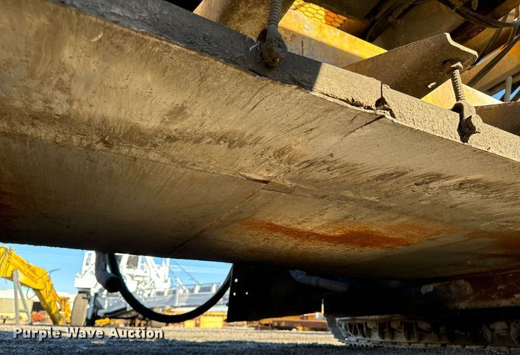 image for item DW2444 1987 Gomaco GP-2000 slip form paver