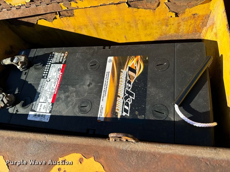 image for item DW2444 1987 Gomaco GP-2000 slip form paver