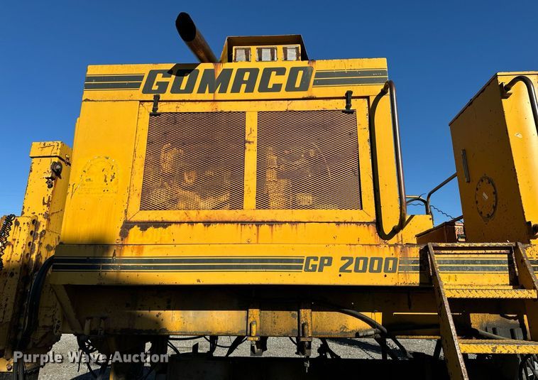 image for item DW2444 1987 Gomaco GP-2000 slip form paver