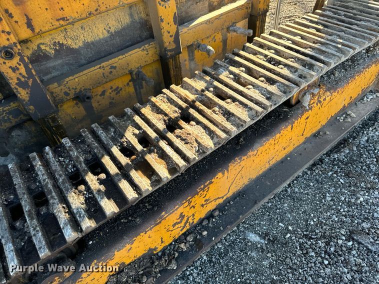 image for item DW2444 1987 Gomaco GP-2000 slip form paver