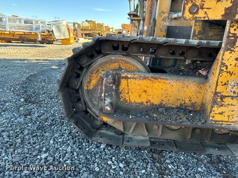 image for item DW2444 1987 Gomaco GP-2000 slip form paver