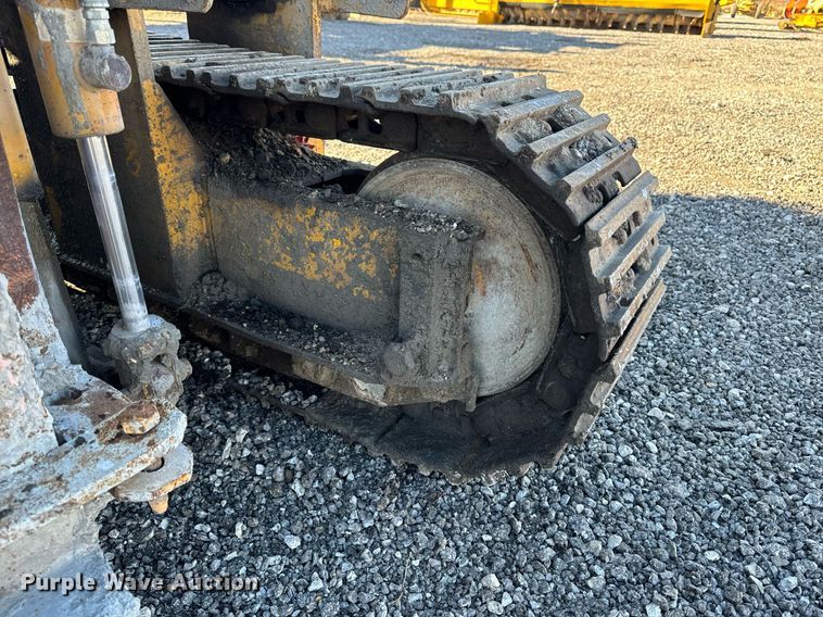 image for item DW2444 1987 Gomaco GP-2000 slip form paver
