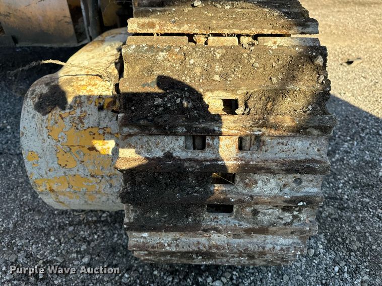 image for item DW2444 1987 Gomaco GP-2000 slip form paver