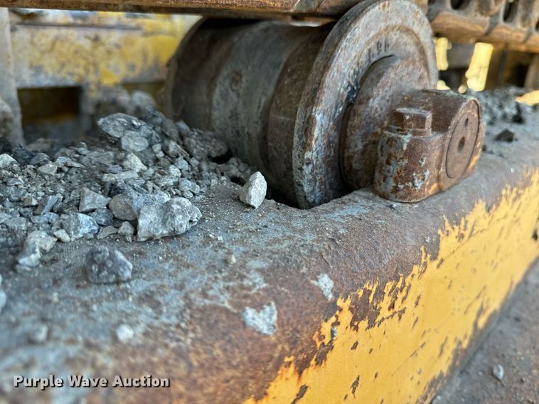 image for item DW2444 1987 Gomaco GP-2000 slip form paver