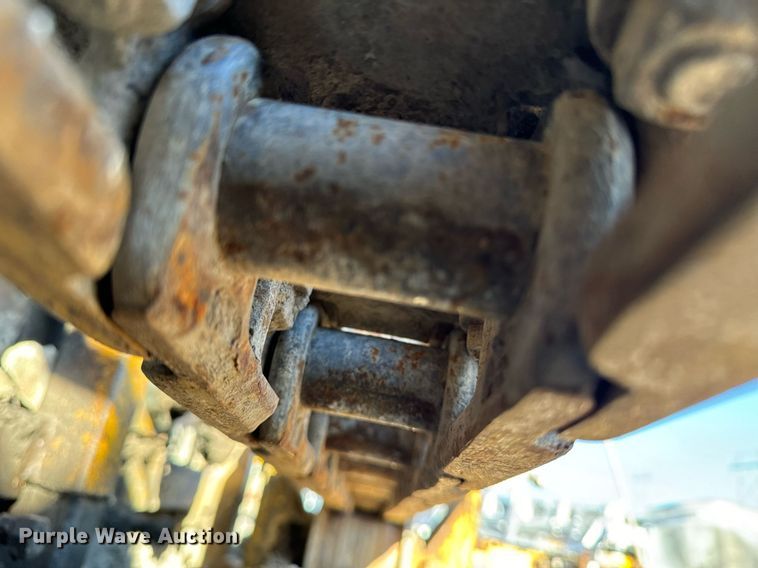 image for item DW2444 1987 Gomaco GP-2000 slip form paver