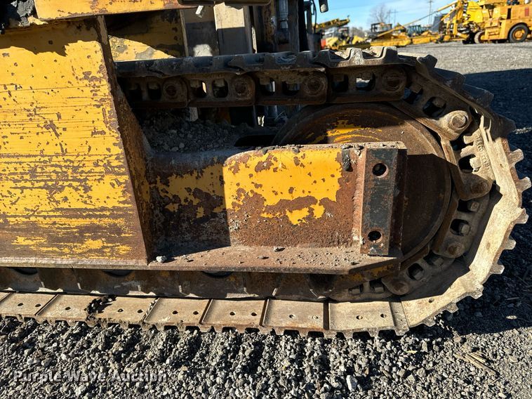 image for item DW2444 1987 Gomaco GP-2000 slip form paver