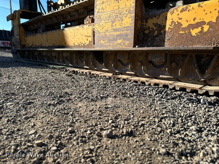 image for item DW2444 1987 Gomaco GP-2000 slip form paver