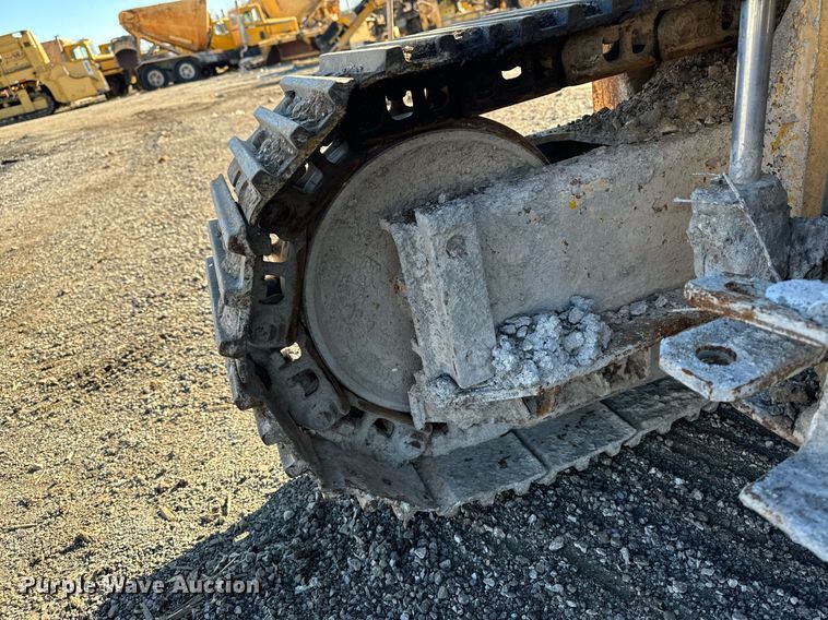 image for item DW2444 1987 Gomaco GP-2000 slip form paver