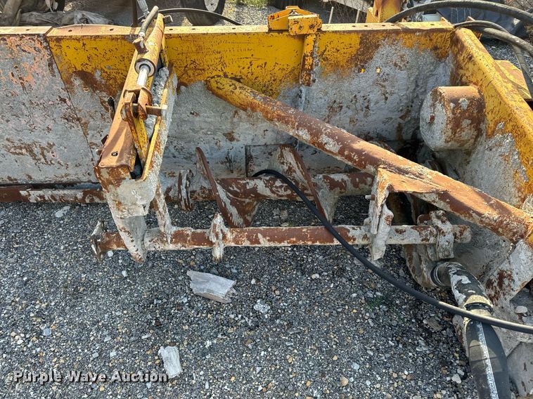 image for item DW2444 1987 Gomaco GP-2000 slip form paver