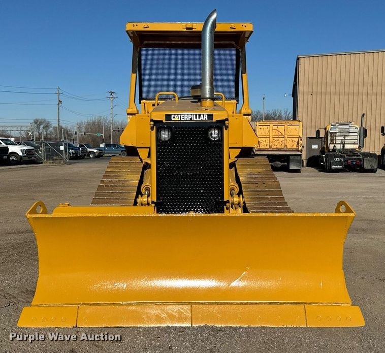 image for item DW2445 1986 Caterpillar D4H dozer