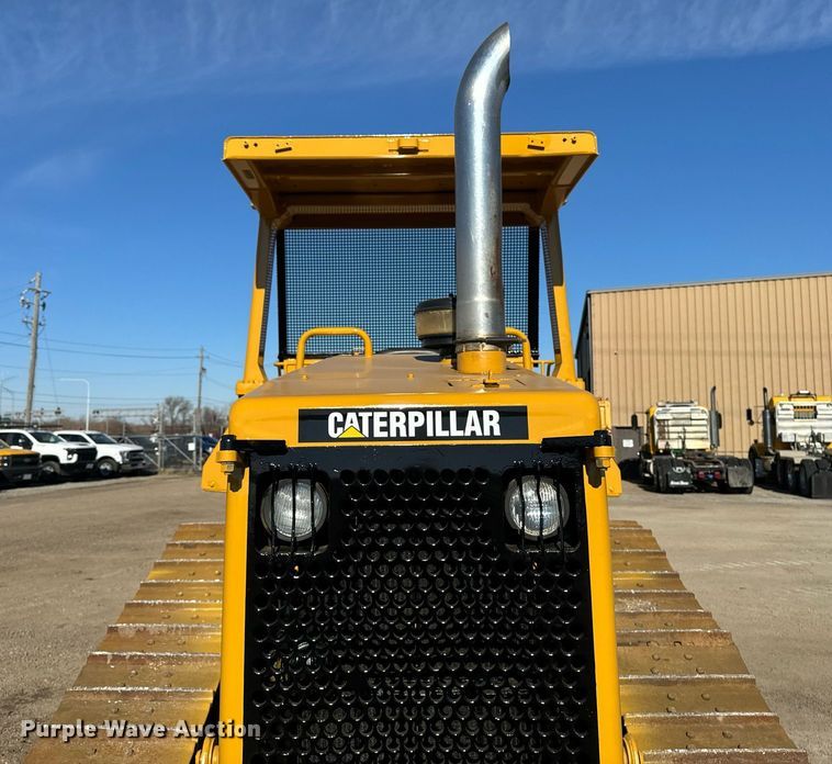image for item DW2445 1986 Caterpillar D4H dozer
