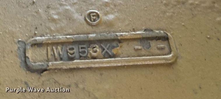 image for item DW2445 1986 Caterpillar D4H dozer