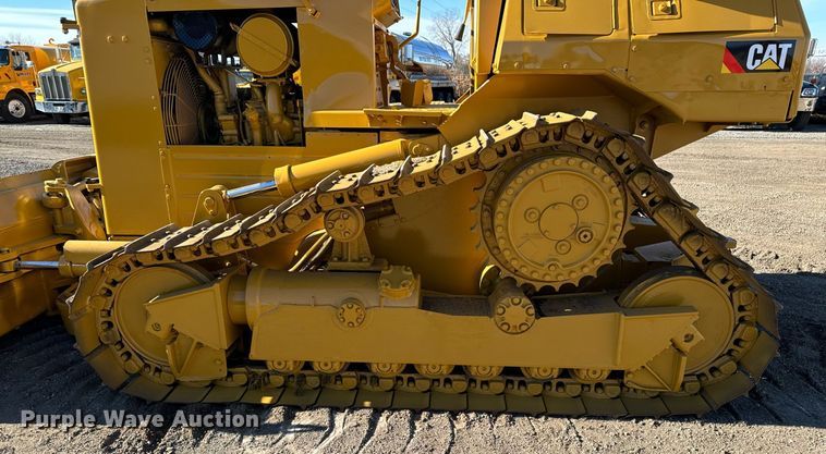 image for item DW2445 1986 Caterpillar D4H dozer