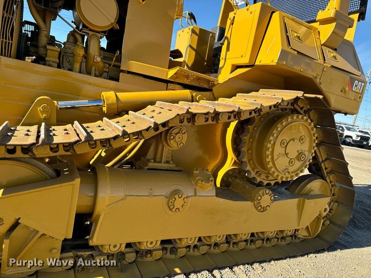 image for item DW2445 1986 Caterpillar D4H dozer