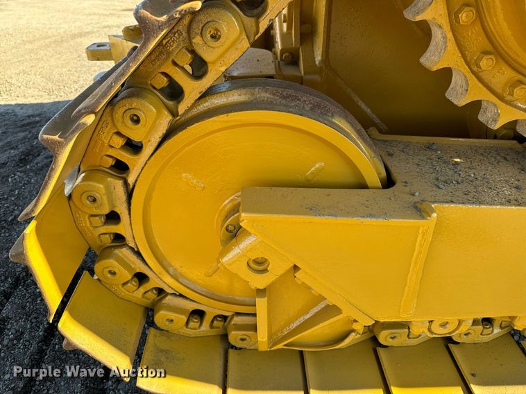 image for item DW2445 1986 Caterpillar D4H dozer