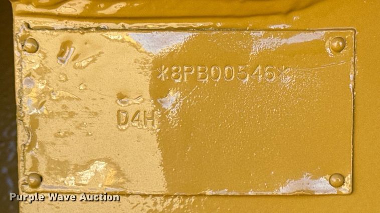 image for item DW2445 1986 Caterpillar D4H dozer