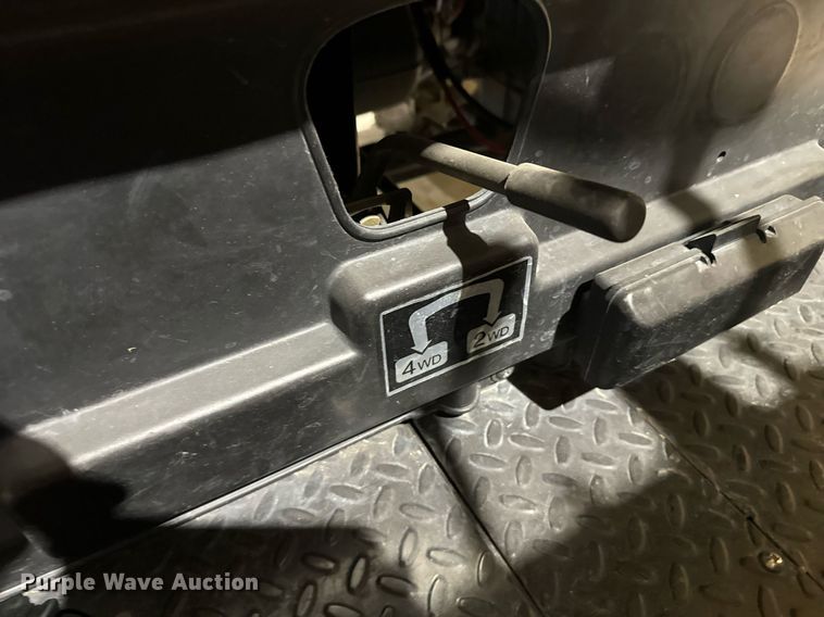 image for item DX3808 2000 Kawasaki Mule 2510 utility vehicle