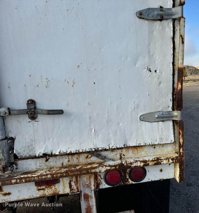 image for item DX3809 1983 Dorsey AI DT-282LS dry van trailer