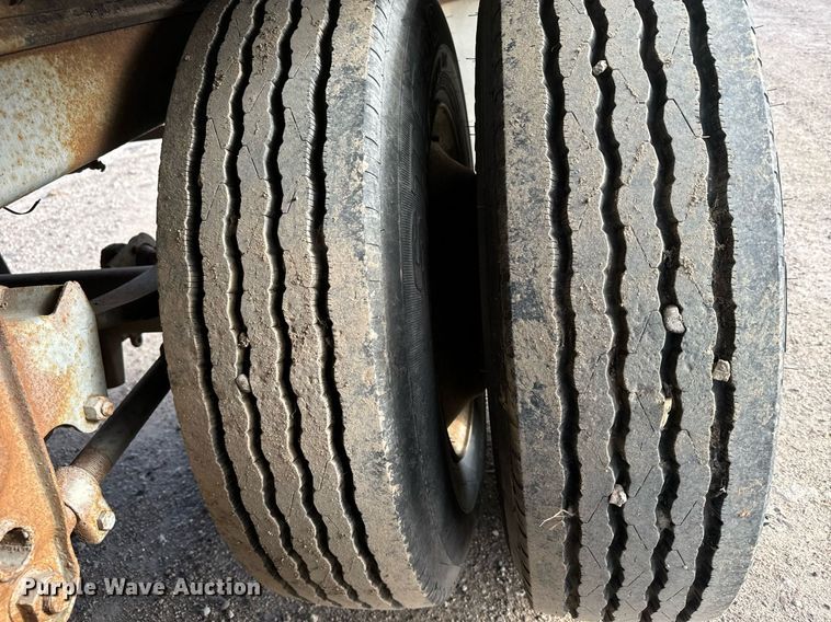 image for item DX3809 1983 Dorsey AI DT-282LS dry van trailer