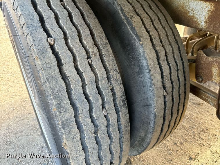 image for item DX3809 1983 Dorsey AI DT-282LS dry van trailer