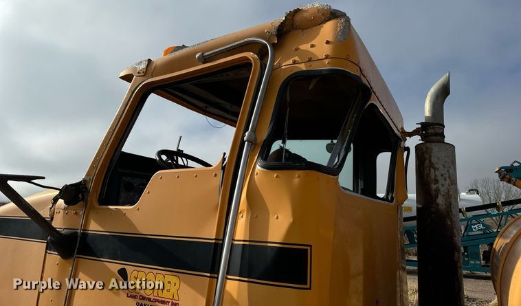 image for item DX3810 2000 Kenworth W900 ready mix truck