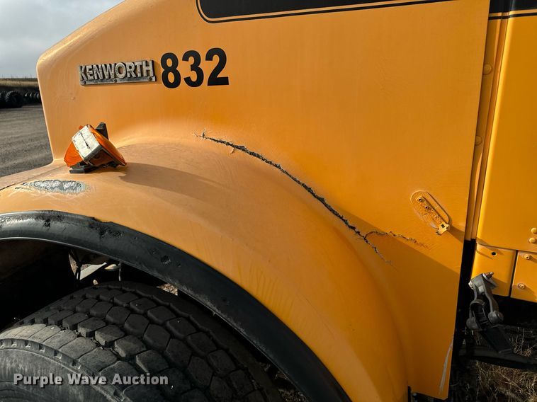 image for item DX3810 2000 Kenworth W900 ready mix truck