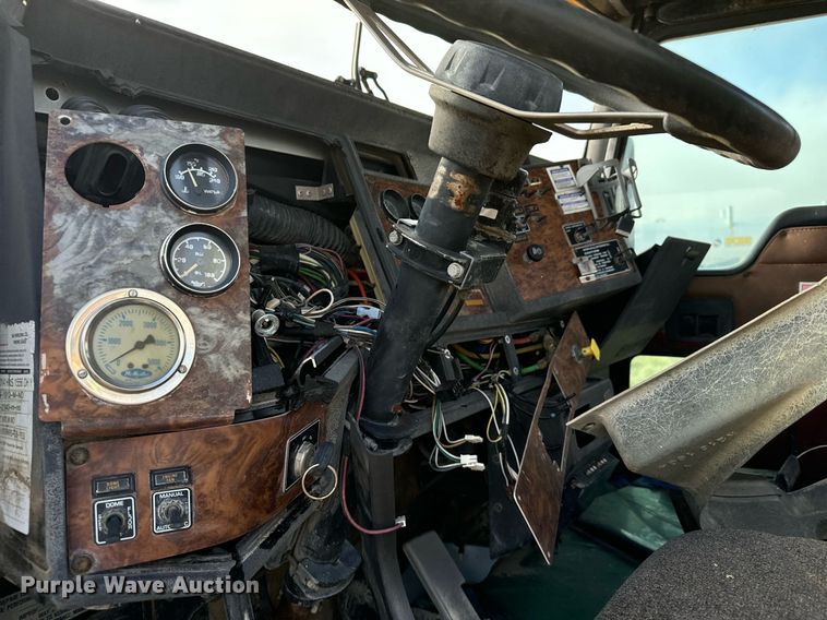 image for item DX3810 2000 Kenworth W900 ready mix truck