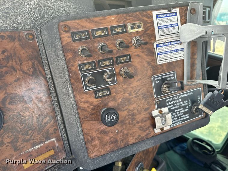 image for item DX3810 2000 Kenworth W900 ready mix truck