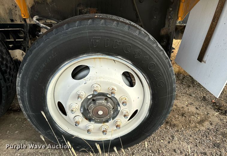 image for item DX3810 2000 Kenworth W900 ready mix truck