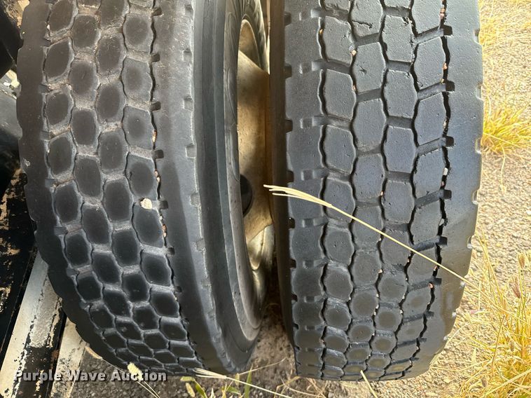 image for item DX3810 2000 Kenworth W900 ready mix truck