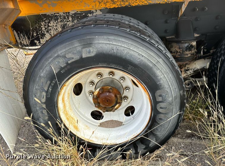 image for item DX3810 2000 Kenworth W900 ready mix truck