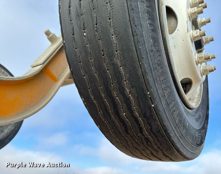 image for item DX3810 2000 Kenworth W900 ready mix truck