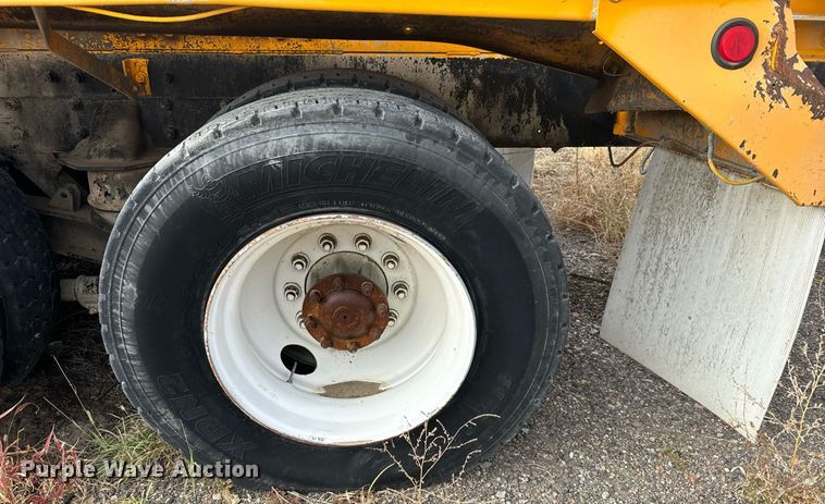 image for item DX3810 2000 Kenworth W900 ready mix truck