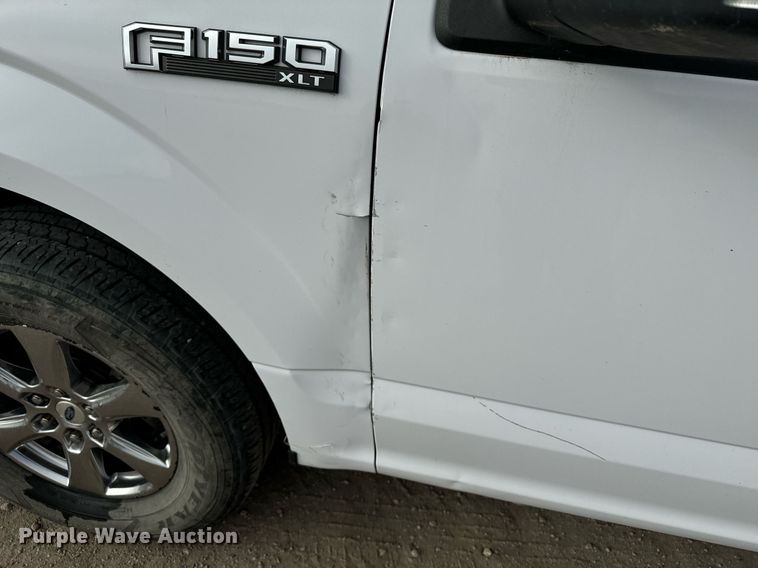 image for item DX3811 2018 Ford F150 SuperCab pickup truck