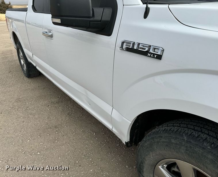 image for item DX3811 2018 Ford F150 SuperCab pickup truck