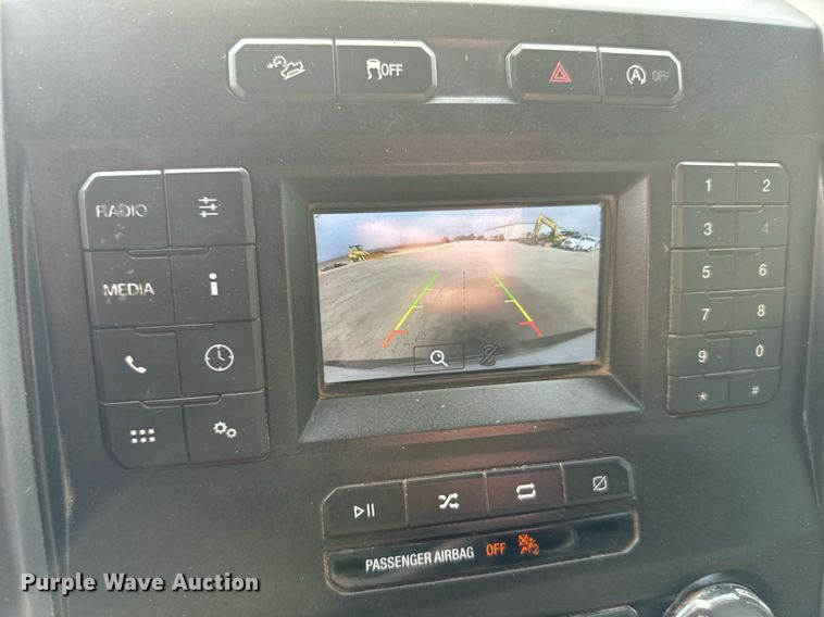 image for item DX3811 2018 Ford F150 SuperCab pickup truck