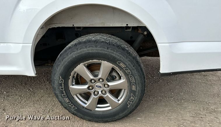 image for item DX3811 2018 Ford F150 SuperCab pickup truck