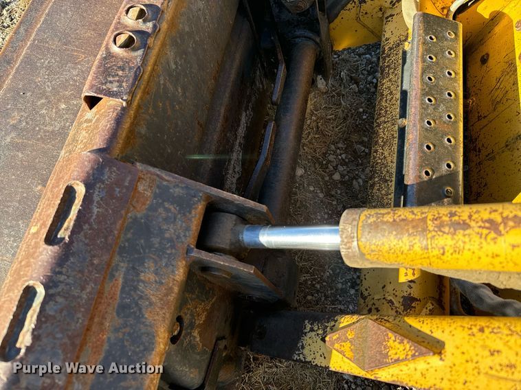 image for item DX3818 1995 John Deere 4475 skid steer loader