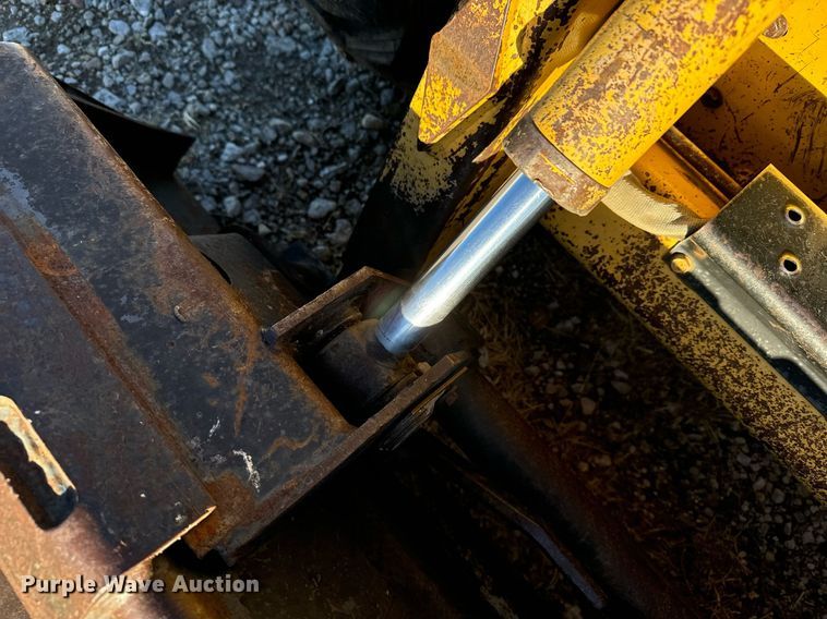 image for item DX3818 1995 John Deere 4475 skid steer loader