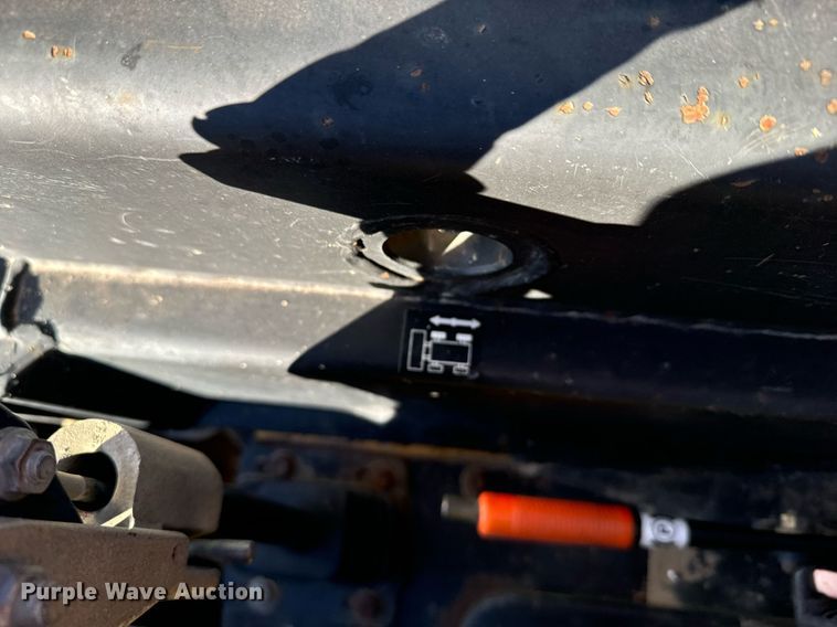 image for item DX3818 1995 John Deere 4475 skid steer loader